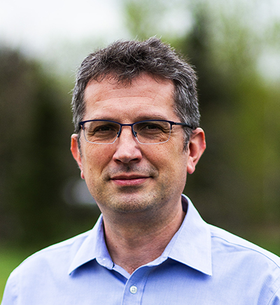 Prof. UKEN Jozef Kapusta gościem programu o sztucznej inteligencji w TV Nitrička