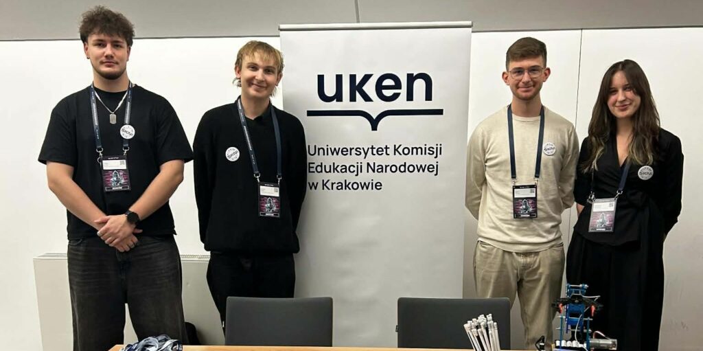Udział naszych studentów w konferencji Oh My Hack